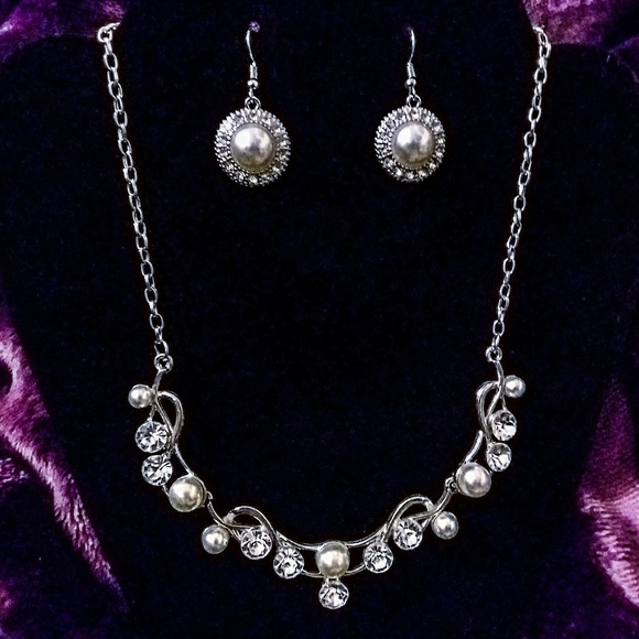Nwt papaarazzi faux diamond&pearl necklace/earring - Picture 1 of 6